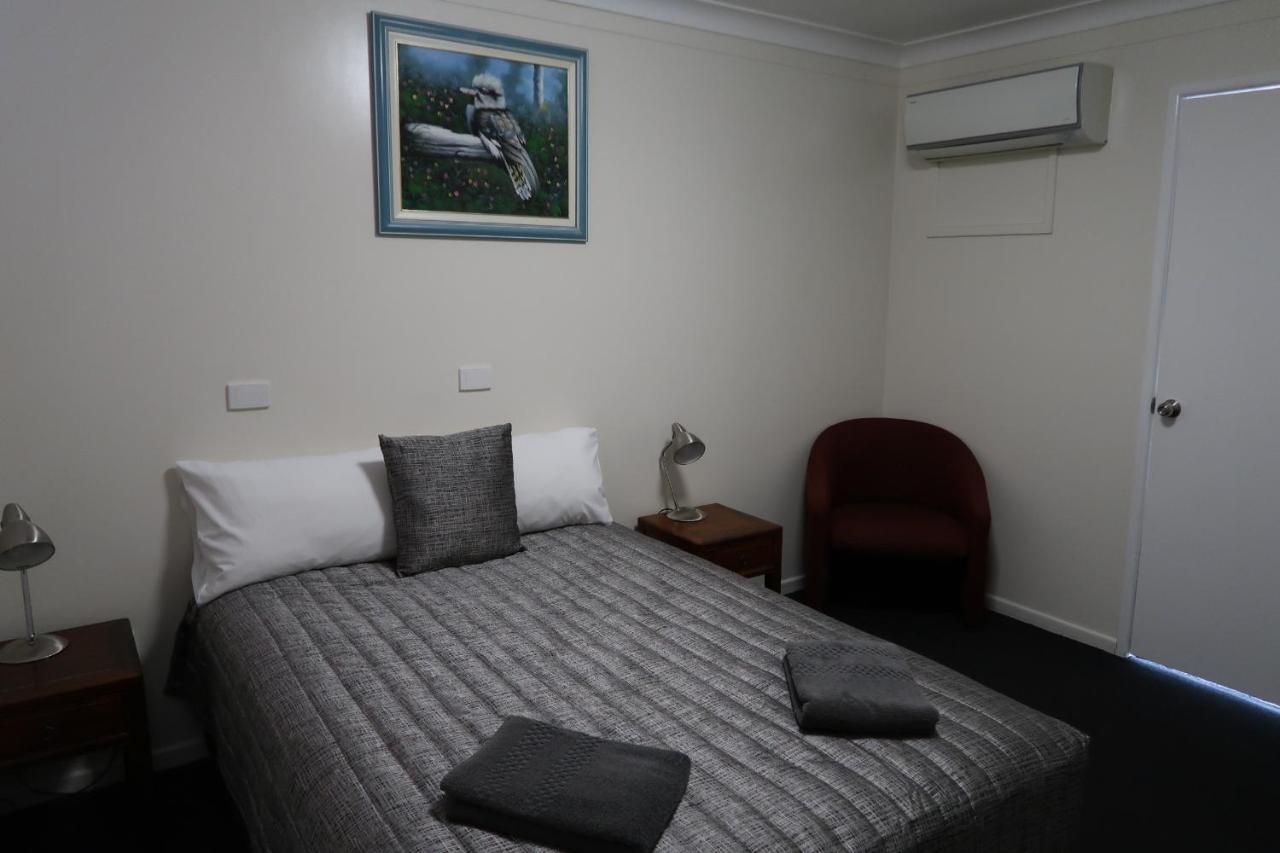 Charleville Waltzing Matilda Motor Inn Ngoại thất bức ảnh