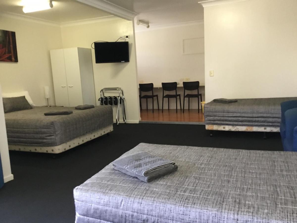 Charleville Waltzing Matilda Motor Inn Ngoại thất bức ảnh