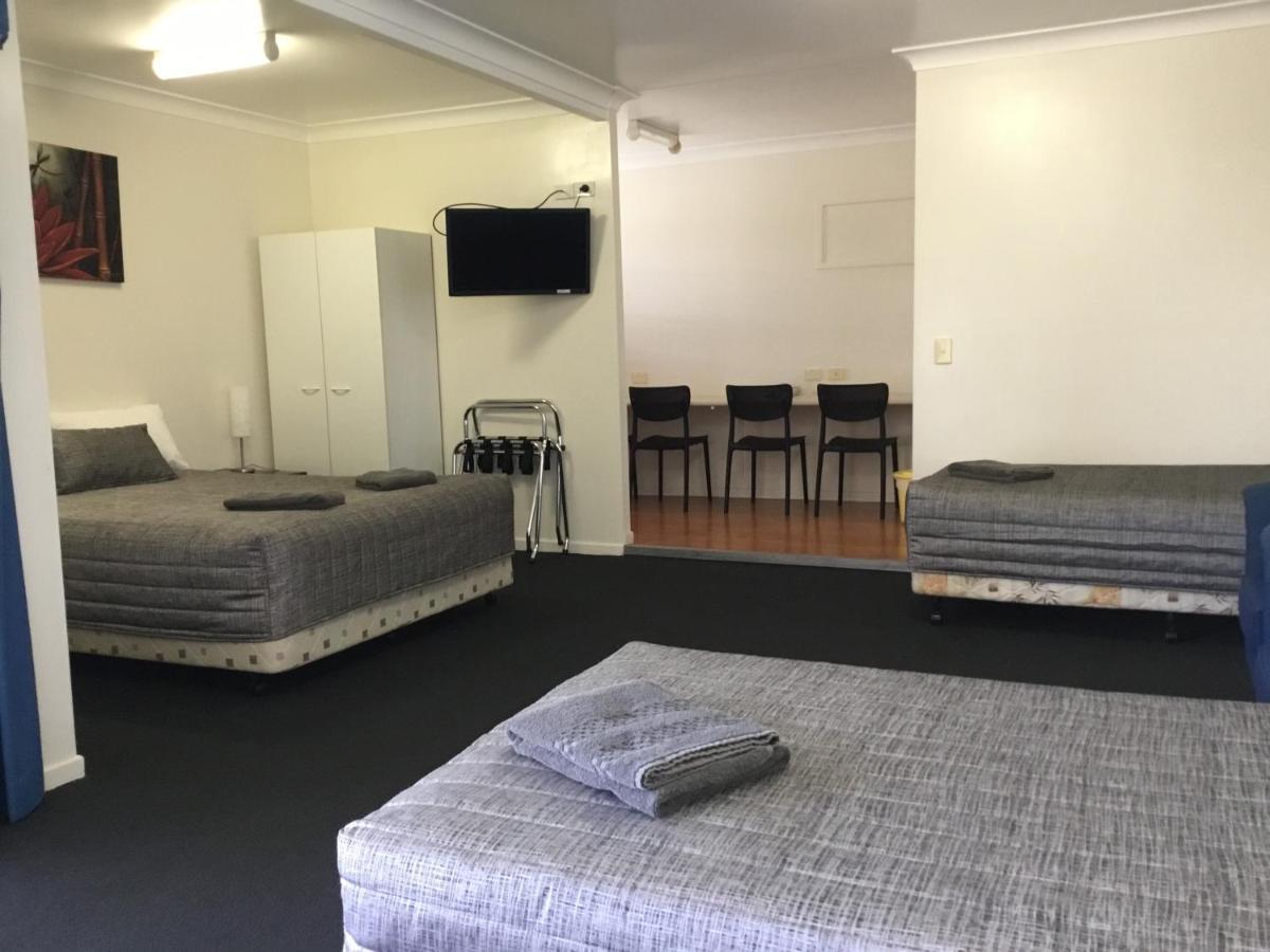 Charleville Waltzing Matilda Motor Inn Ngoại thất bức ảnh